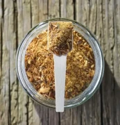 Mr. Bones topper makrela posypka 100% mięsa dla psa białko omega-3 niskotłuszczowa 100g — słoik